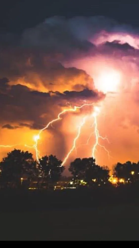 Slide of Paragon Pro Construction