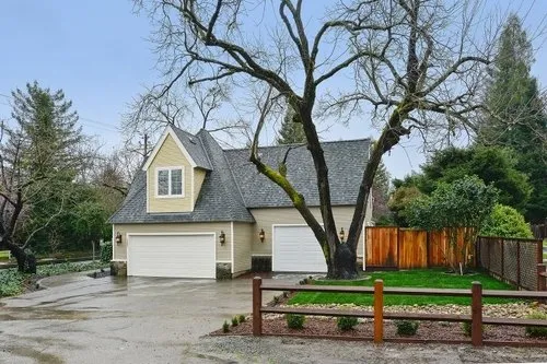 Slide of Paragon Roofing