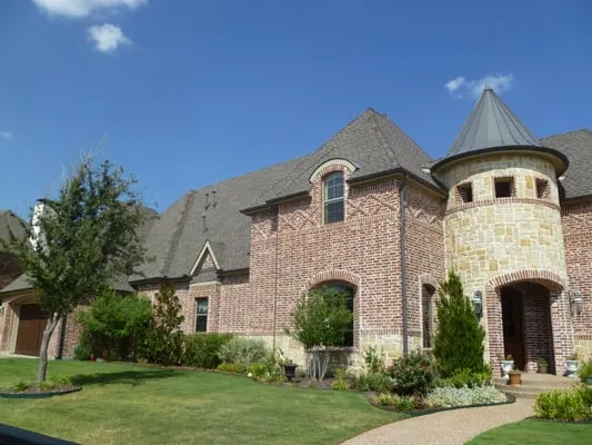 Paragon Roofing Logo