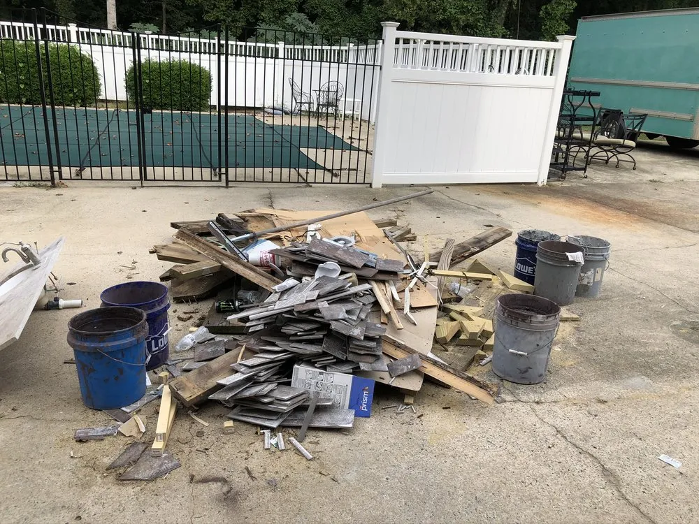 Slide of Paredes 336 Renovations