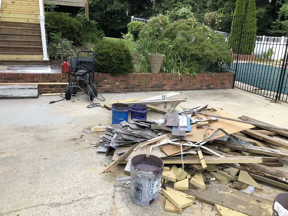 Slide of Paredes 336 Renovations