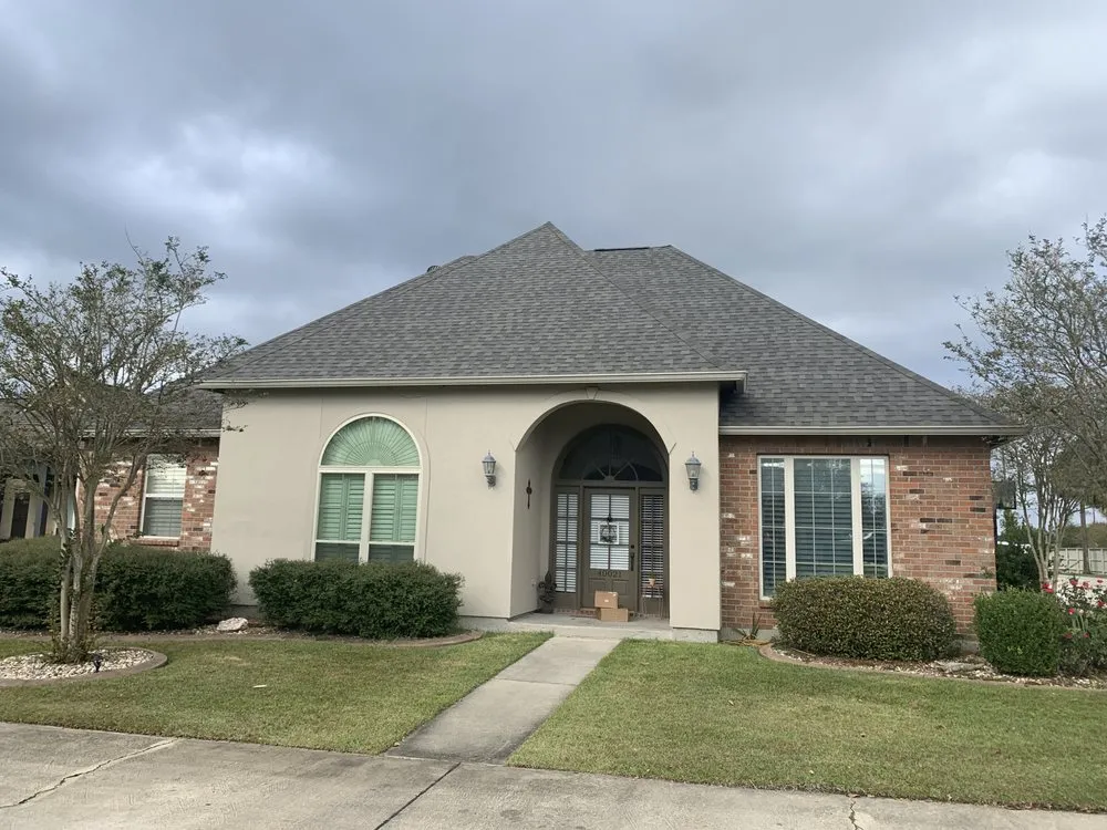 Licensed shingle roofing service in Geismar, LA - Parishbuilders