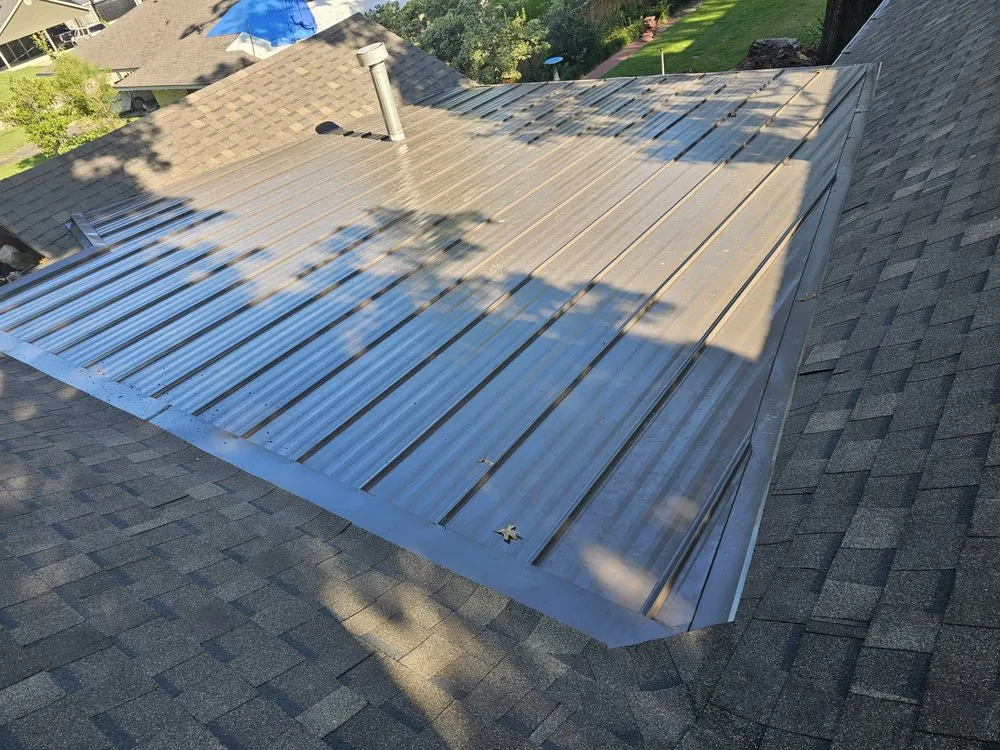 Licensed roof leak repair same-day service across Geismar, LA - Parishbuilders