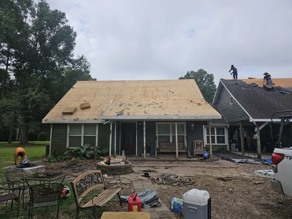 Professional flat roof repair in Geismar, LA - Parishbuilders