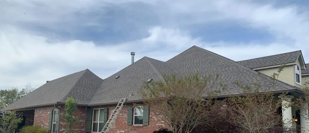 Emergency roof installation in Geismar, LA by Parishbuilders