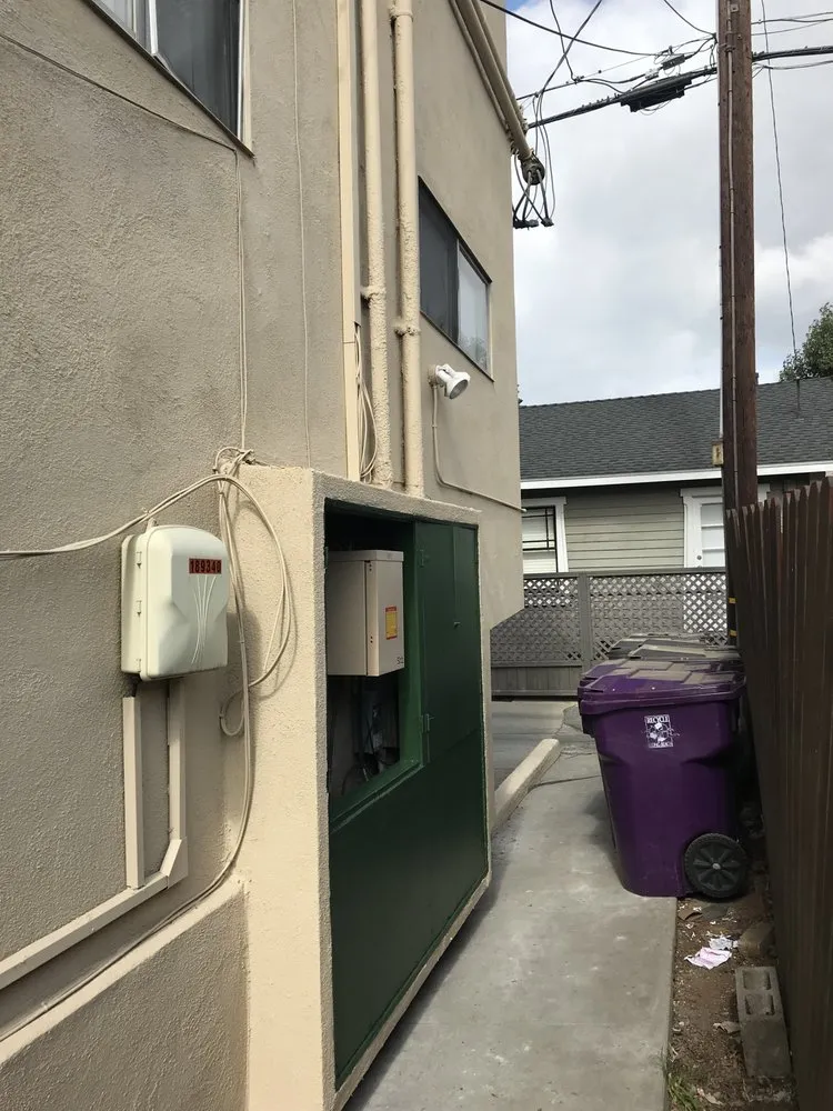 Slide of Parks Roofing And Painting