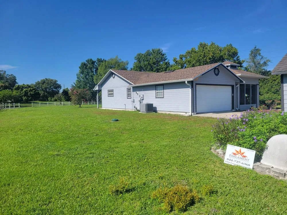Slide of Parlament Roofing & Construction