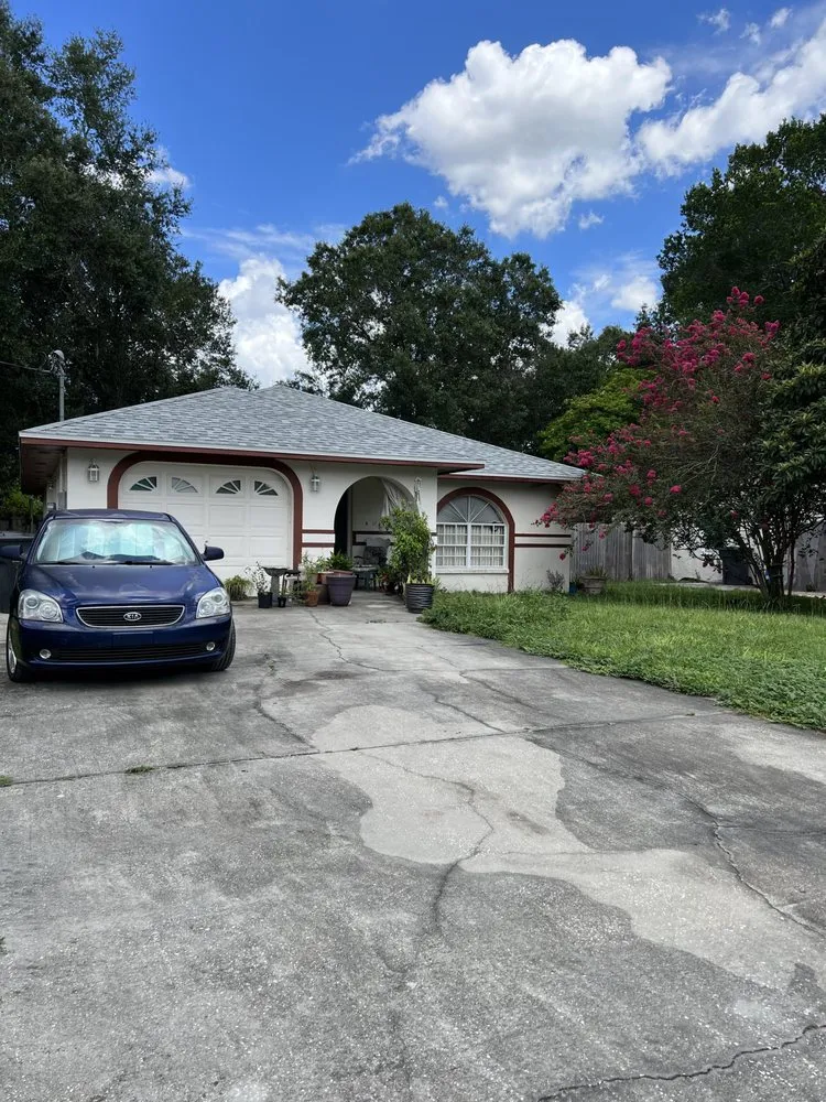 Slide of Parlament Roofing and Construction