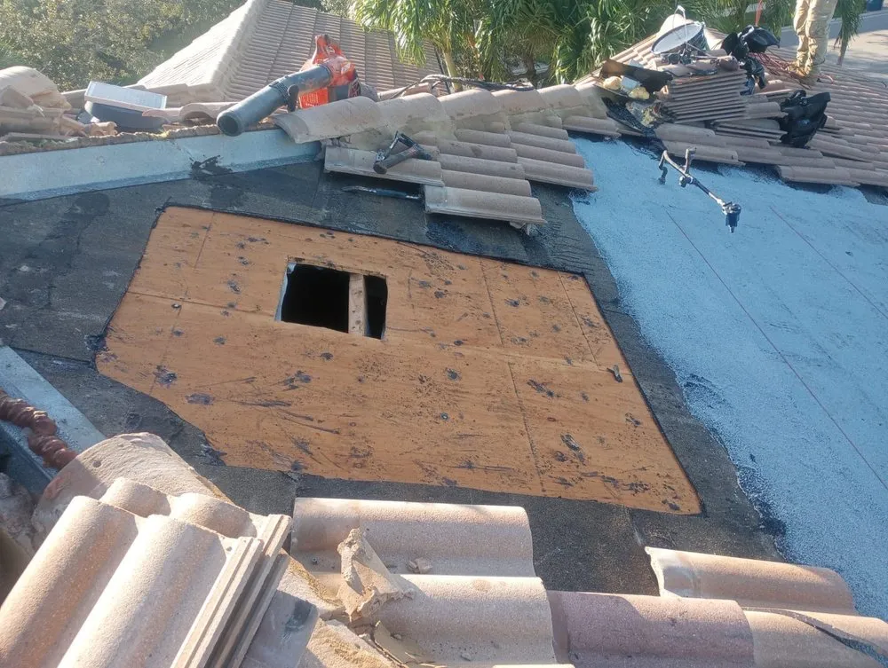 Slide of Pasat Roofing & Solar