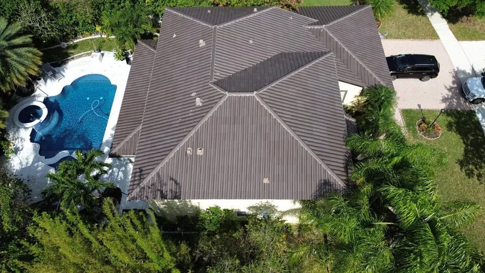 Slide of Pasat Roofing & Solar