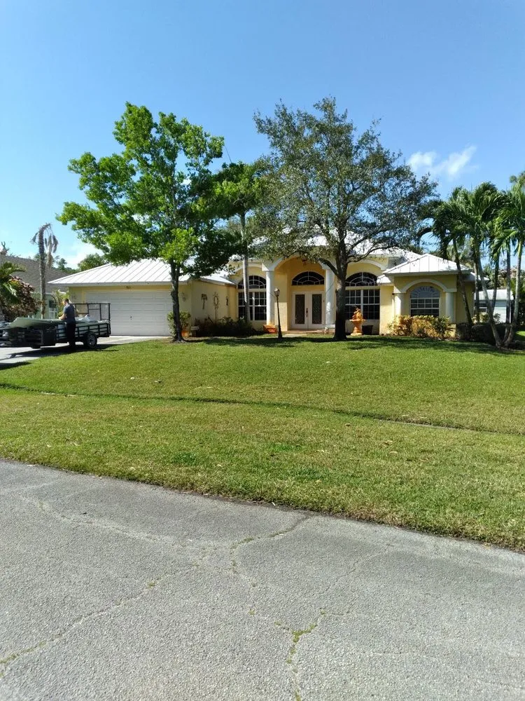 Slide of Pat Noonan Gutter Cleaning & Repair Service