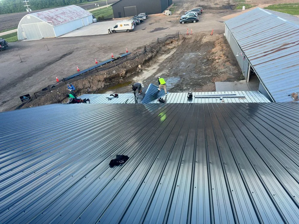 Expert roof repair experts serving St. Cloud, MN - Paucar Construction