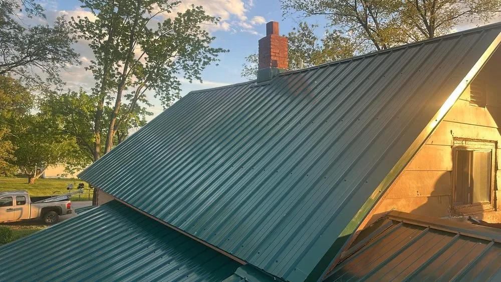 Professional roof installation experts serving St. Cloud, MN - Paucar Construction
