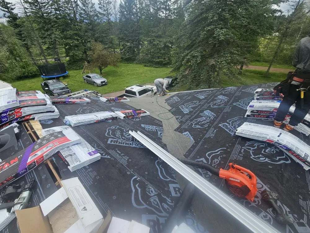 Reliable roof repair same-day service in St. Cloud, MN by Paucar Construction