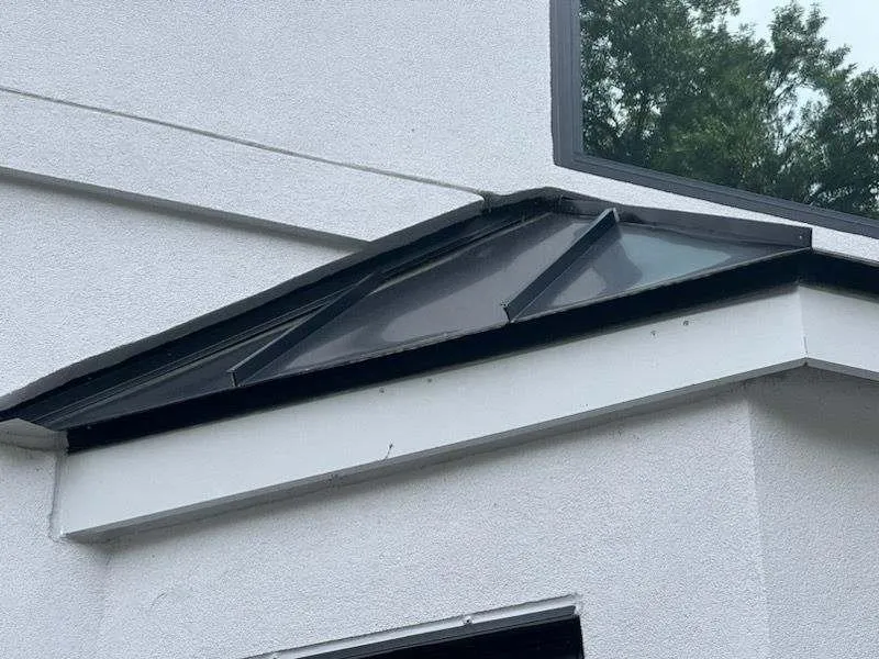 Slide of Paulo & Sons Elite Exterior