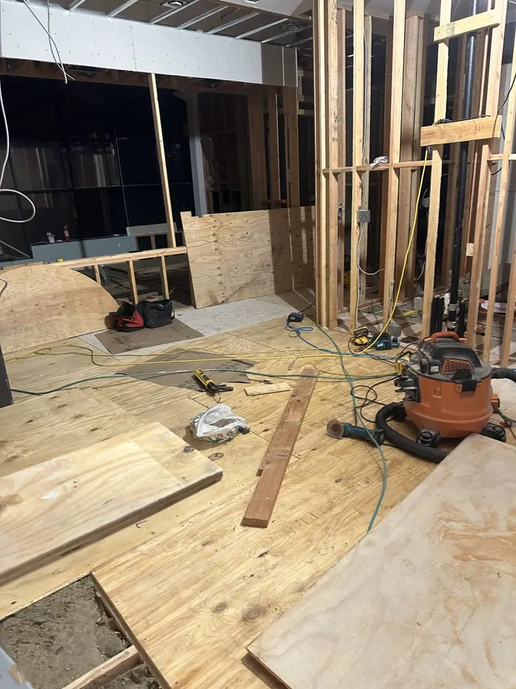 Slide of Payeras Remodeling