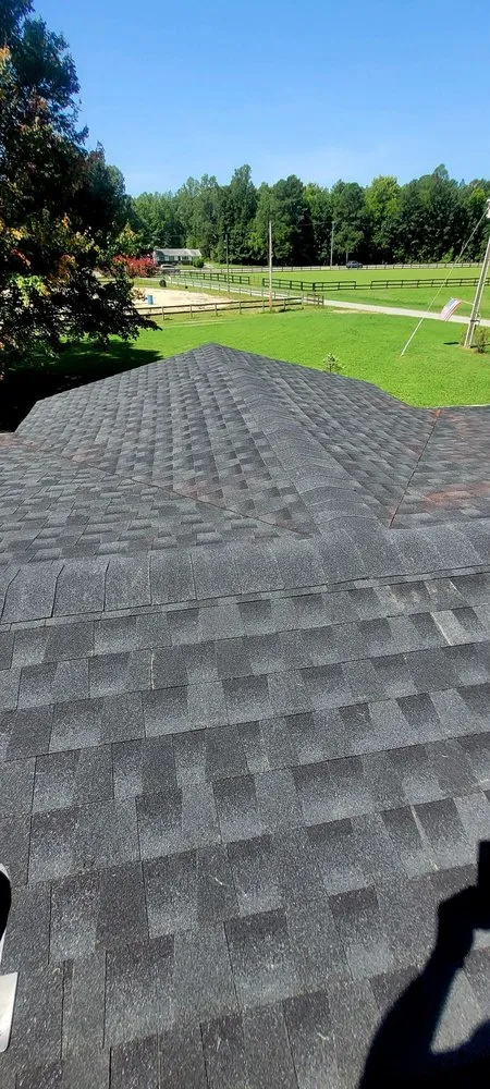 Licensed shingle roofing service with free inspection in Goochland, VA by P&B Roofing and Siding