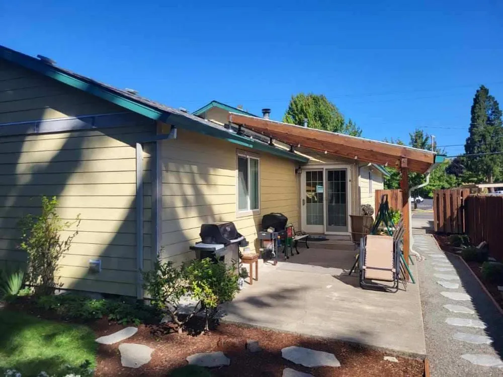 Slide of Peace of Mind Construction