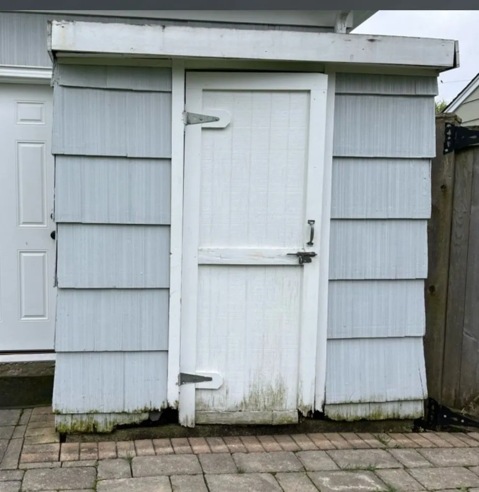 Slide of Peace of Mind Exterior