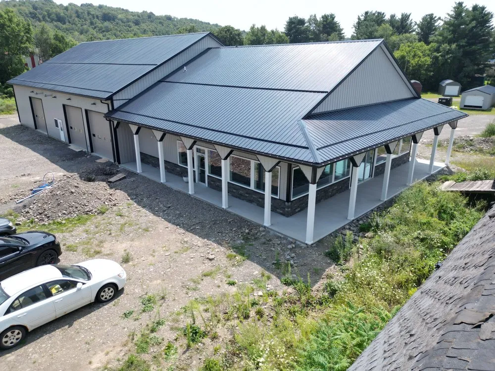 Slide of Peachey Builders