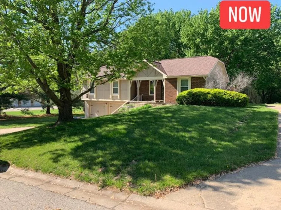 Slide of Peak 2 Peak Roofing & Construction