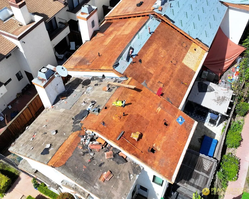 Slide of Peak Builders & Roofers