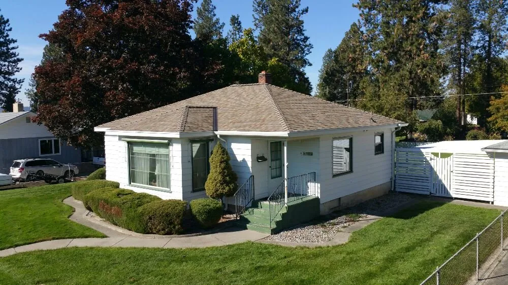 Slide of Peak Performance Roofing