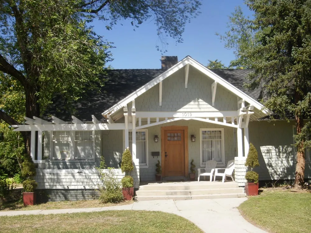 Slide of Peak Performance Roofing