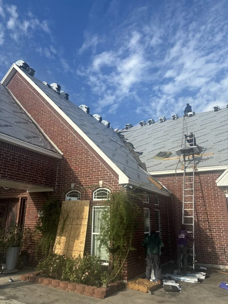 Slide of Peak Performance Roofing Texas