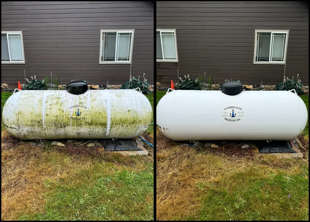 Slide of Peak Pro Wash