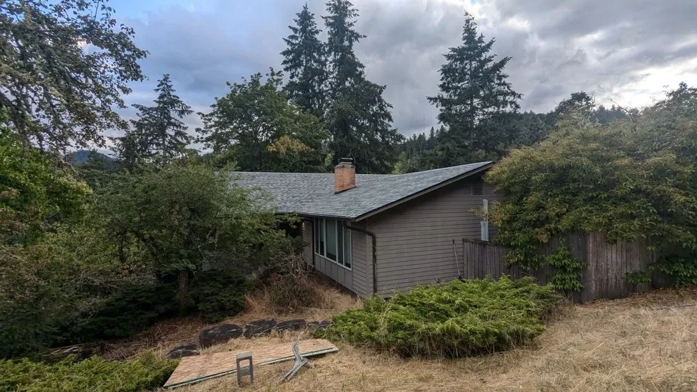 Professional flat roof repair experts serving Pleasant Hill, OR - Peak Pros Roofing & Construction
