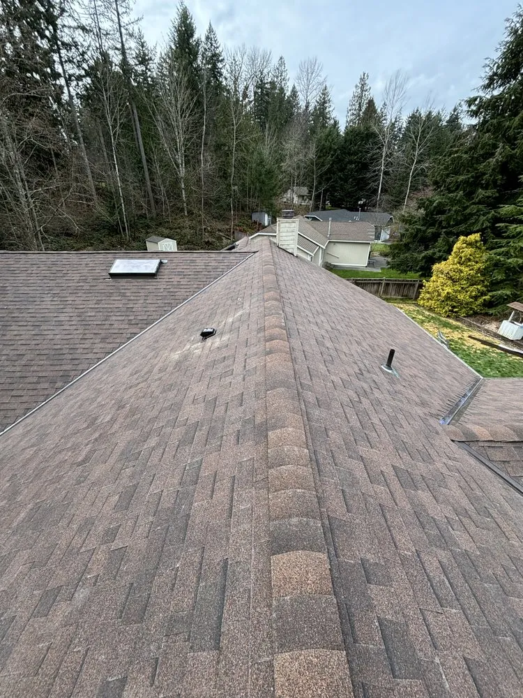 Emergency roof replacement experts serving Pleasant Hill, OR - Peak Pros Roofing & Construction