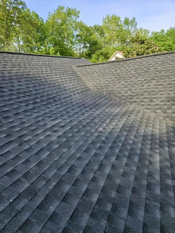 Slide of Peak Roofing Solution
