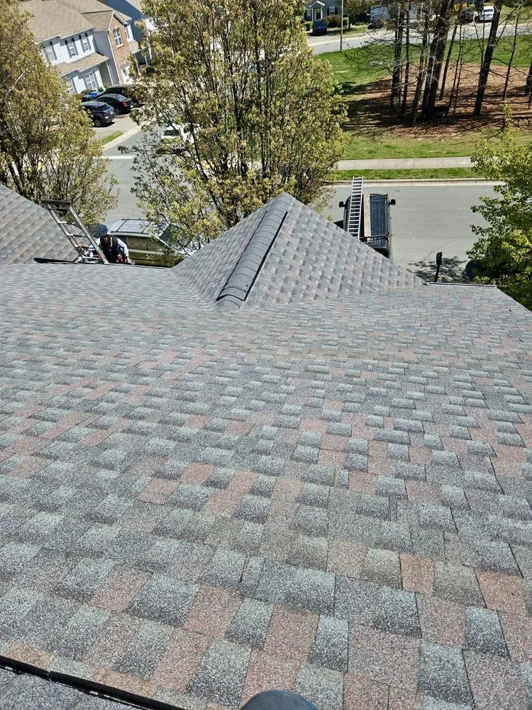 Slide of Peak Roofing Solution