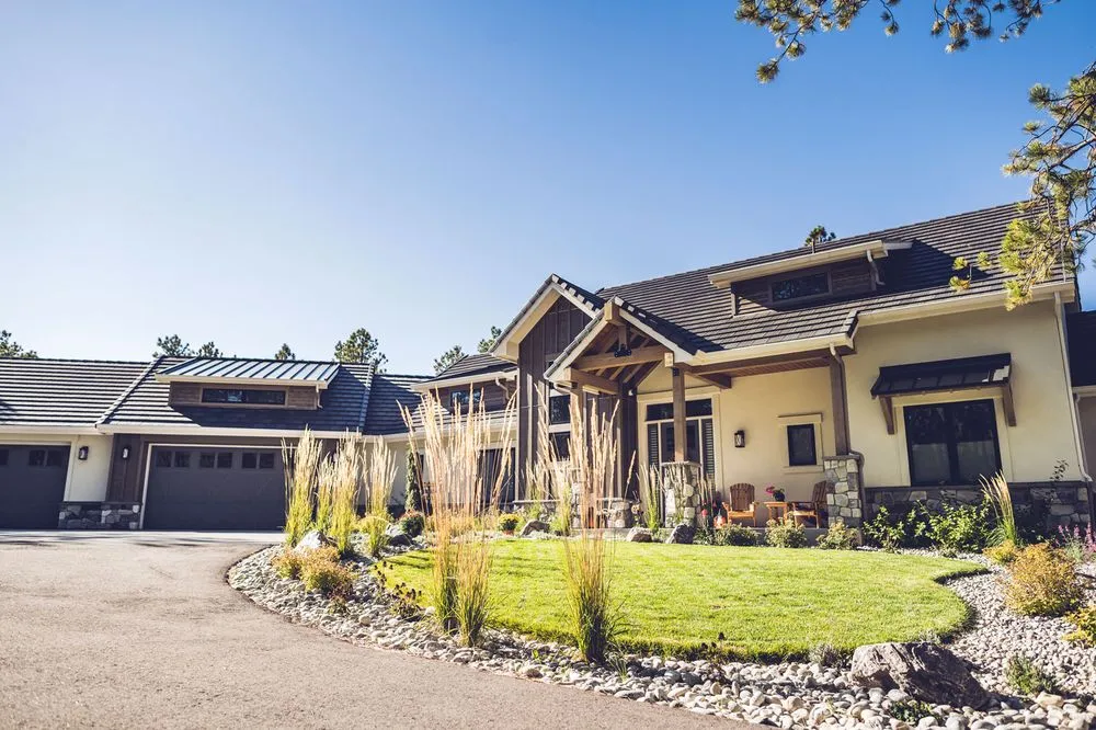 Slide of Peak View Roofing