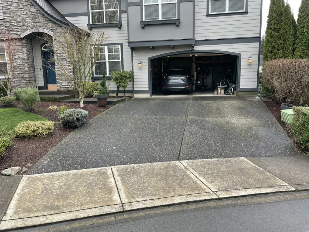 Slide of Peerless Pressure Washing