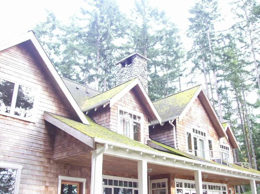 Licensed roof repair in Olalla, WA by Peninsula Roofing