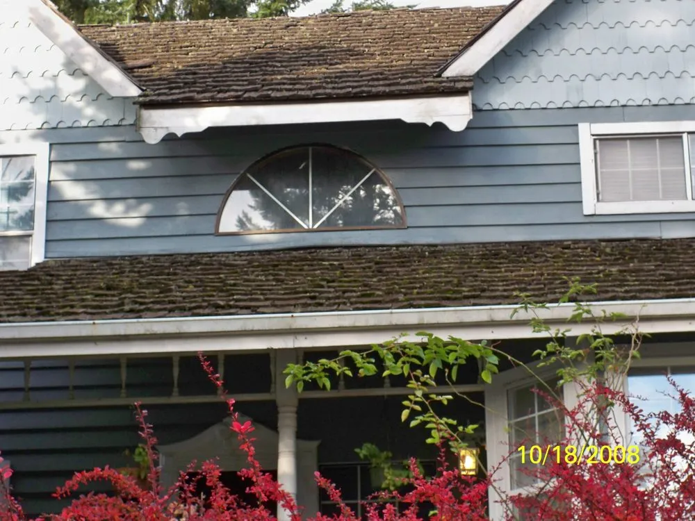 Top-rated roof leak repair after storm damage in Olalla, WA by Peninsula Roofing