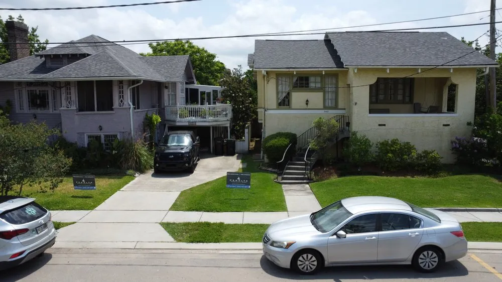 Slide of Peralta Renovations