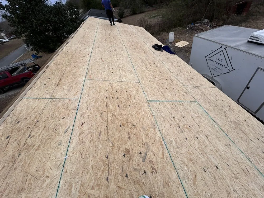 Slide of Perdomo Roofing