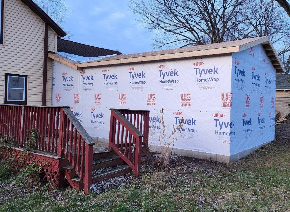 Slide of Perea Contracting