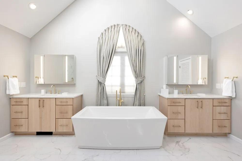 Slide of Perez Design Build Remodel