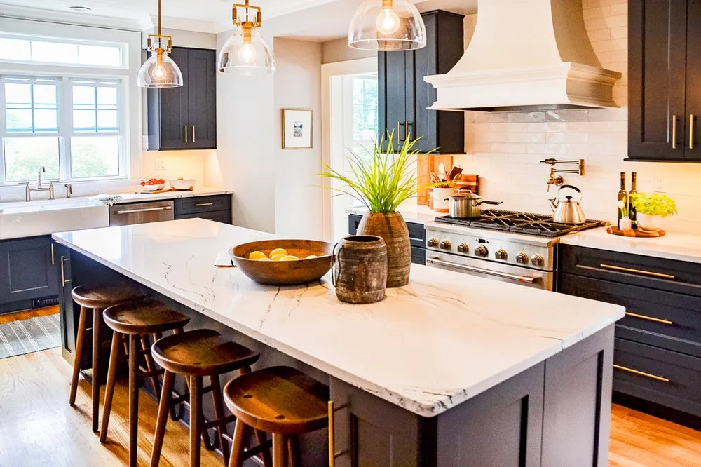 Slide of Perez Design Build Remodel