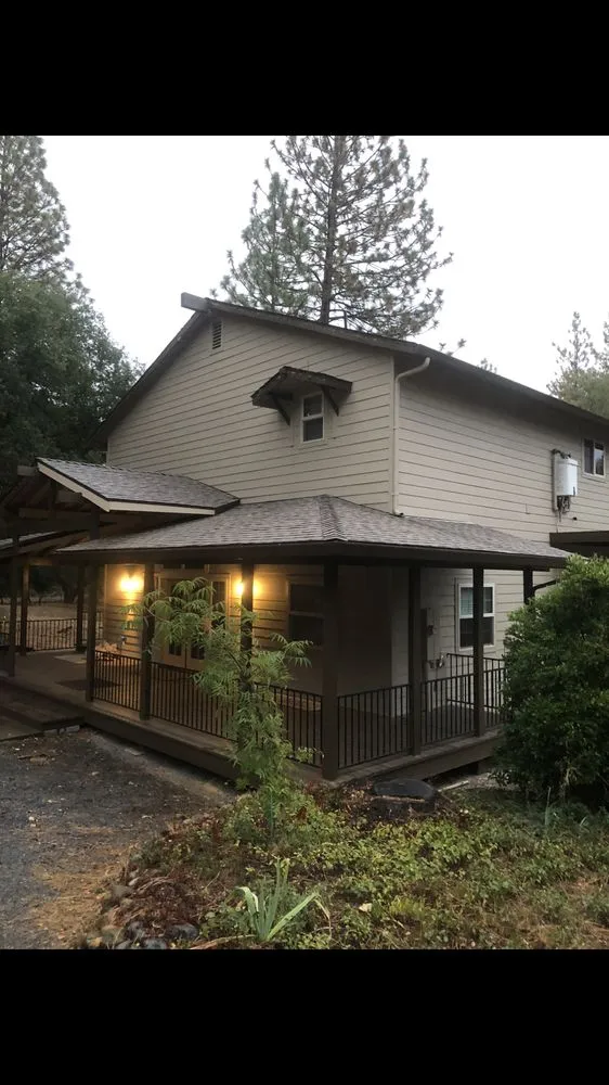 Slide of Perez Handyman & Roofing Construction