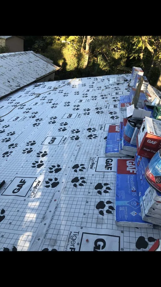 Slide of Perez Handyman & Roofing Construction