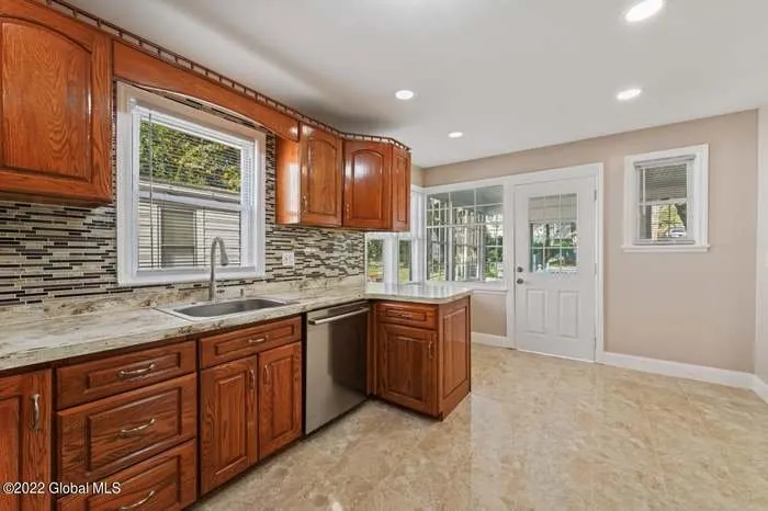 Slide of Perfect Touch Contracting