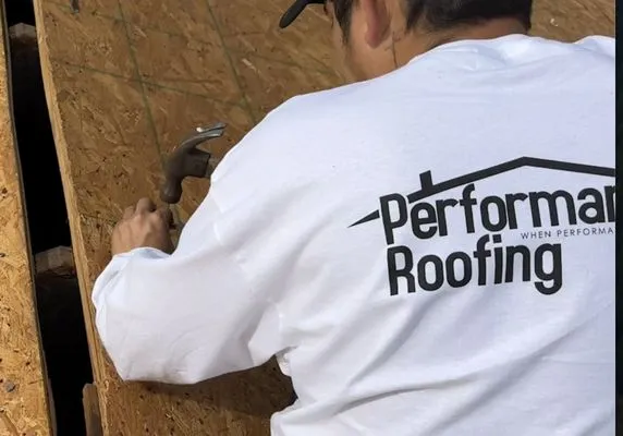 Performance Roofing Logo