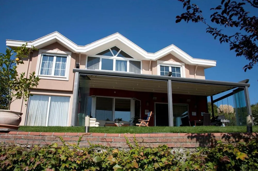 Slide of Pergola Roof