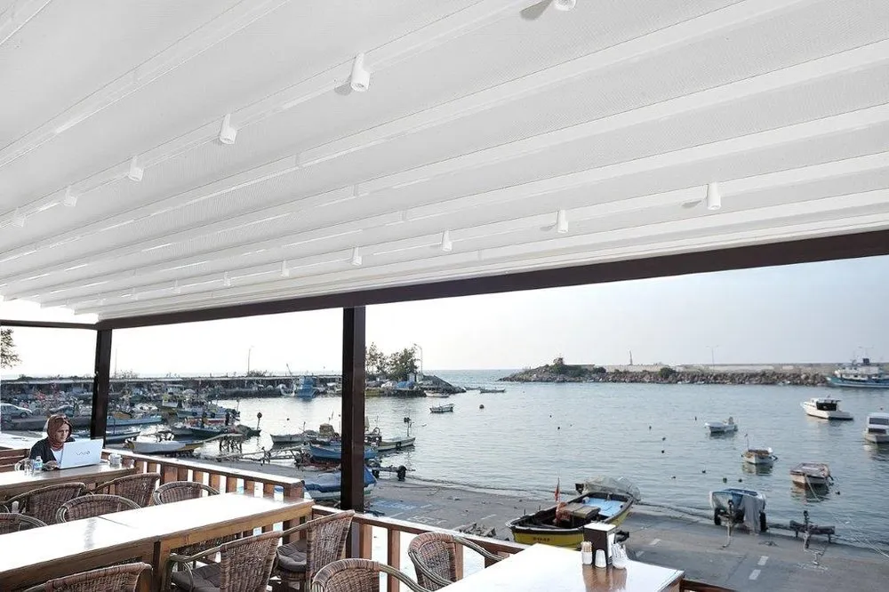 Slide of Pergola Roof