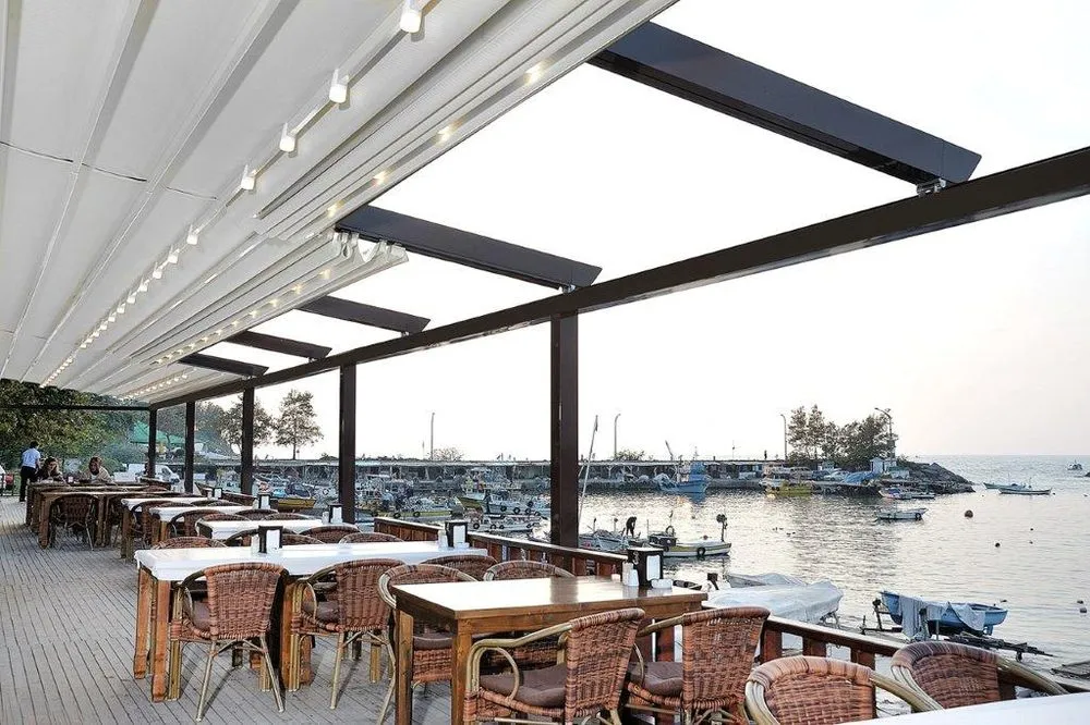 Slide of Pergola Roof